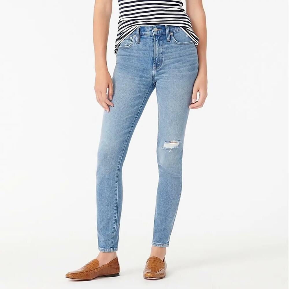J Crew Toothpick Light Wash Distressed Skinny Jeans - Size 26 - Mid Rise Stretch